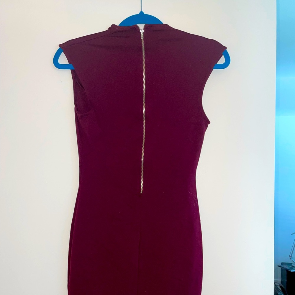 Medium size thick material burgundy luxury dress - Picture 2 of 11